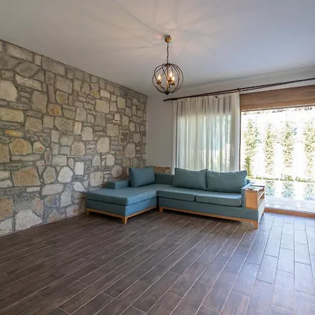 Vintage Villa
